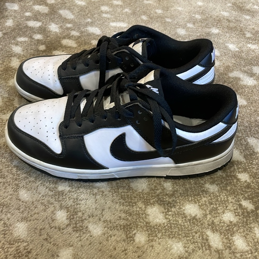 Sneakers - Picture 2 of 2